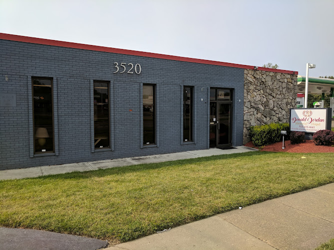 Funeral Services at Donald Jordan Memorial Chapel in Middletown, Ohio | FuneralHomes.fyi Donald Jordan Memorial Chapel Middletown Ohio