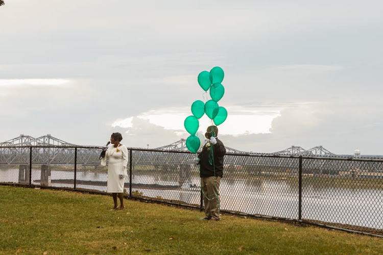 Funeral Services at West Gate Funeral Home in Natchez, Mississippi | FuneralHomes.fyi West Gate Funeral Home Natchez Mississippi