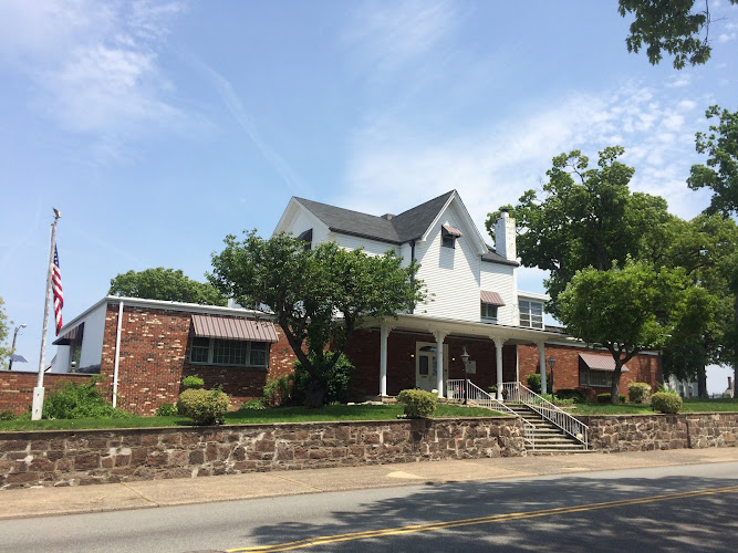 Funeral Services at Manke Memorial Funeral & Cremation Services in Paterson, New Jersey | FuneralHomes.fyi Manke Memorial Funeral & Cremation Services Paterson New Jersey