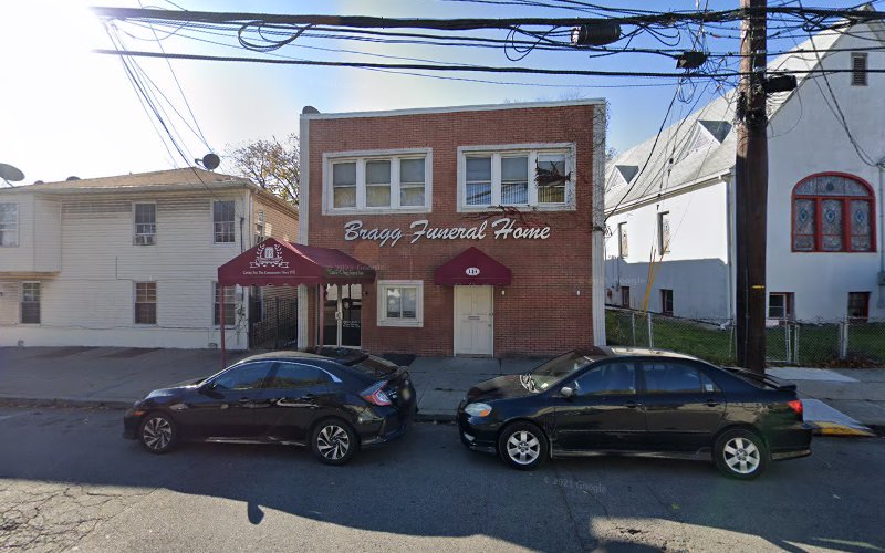 Funeral Services at Bragg Funeral Homes in Passaic, New Jersey | FuneralHomes.fyi Bragg Funeral Homes Passaic New Jersey