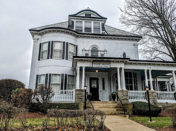 Funeral Services at Mann & Rodgers Funeral Home in Boston, Massachusetts | FuneralHomes.fyi Mann & Rodgers Funeral Home Boston Massachusetts