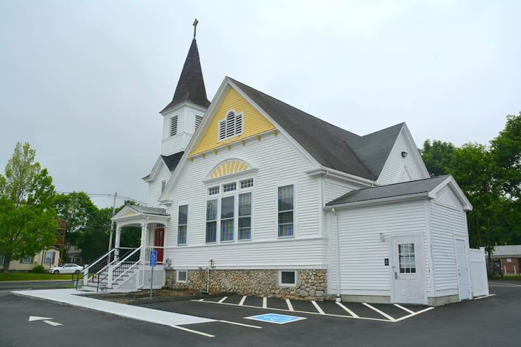Funeral Services at Southeast Funeral and Cremation Services in Easton, Massachusetts | FuneralHomes.fyi Southeast Funeral and Cremation Services Easton Massachusetts