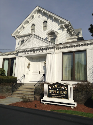 Funeral Services at Woodlawn Funeral Home in Cranston, Rhode Island | FuneralHomes.fyi Woodlawn Funeral Home Cranston Rhode Island