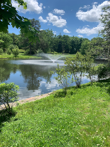 Funeral Services at Avery-Storti Funeral Home in Wakefield, Rhode Island | FuneralHomes.fyi Avery-Storti Funeral Home Wakefield Rhode Island