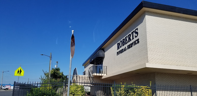 Funeral Services at Roberts Funeral Services in Lexington, North Carolina | FuneralHomes.fyi Roberts Funeral Services Lexington North Carolina