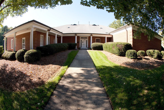 Funeral Services at McEwen Funeral Service-Derita Chapel in Charlotte, North Carolina | FuneralHomes.fyi McEwen Funeral Service-Derita Chapel Charlotte North Carolina