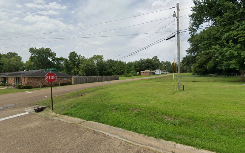 Funeral Services at R.E. Tyler Funeral Home in Brookhaven, Mississippi | FuneralHomes.fyi R.E. Tyler Funeral Home Brookhaven Mississippi