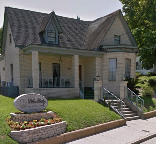 Funeral Services at Dillon-Chisley Funeral Home in Vicksburg, Mississippi | FuneralHomes.fyi Dillon-Chisley Funeral Home Vicksburg Mississippi