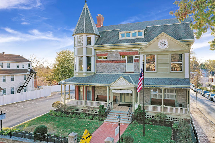 DellaVecchia, Reilly, Smith & Boyd Funeral Home, Inc. West Chester Pennsylvania