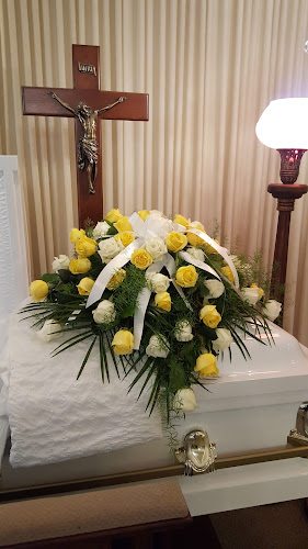 Funeral Services at Vermeulen-Sajewski Funeral Homes in Plymouth, Michigan | FuneralHomes.fyi Vermeulen-Sajewski Funeral Homes Plymouth Michigan