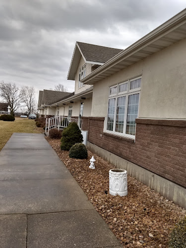 Funeral Services at Davis Playle Hudson Rimer in Kirksville, Missouri | FuneralHomes.fyi Davis Playle Hudson Rimer Kirksville Missouri