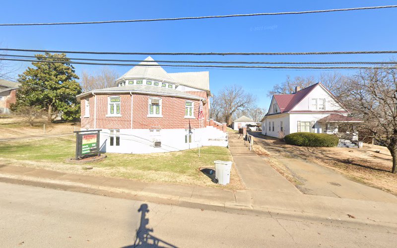 Funeral Services at Funeral Home Cassie in Park Hills, Missouri | FuneralHomes.fyi Funeral Home Cassie Park Hills Missouri