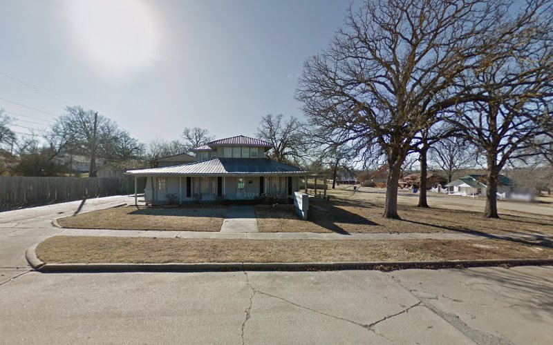 Funeral Services at Yale Palmer Funeral Home in Yale, Oklahoma | FuneralHomes.fyi Yale Palmer Funeral Home Yale Oklahoma