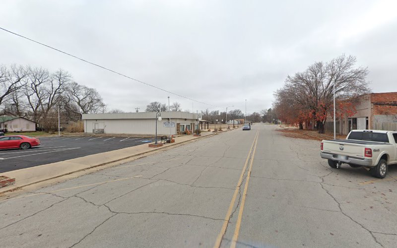 Funeral Services at Palmer & Marler Funeral Home in Oilton, Oklahoma | FuneralHomes.fyi Palmer & Marler Funeral Home Oilton Oklahoma