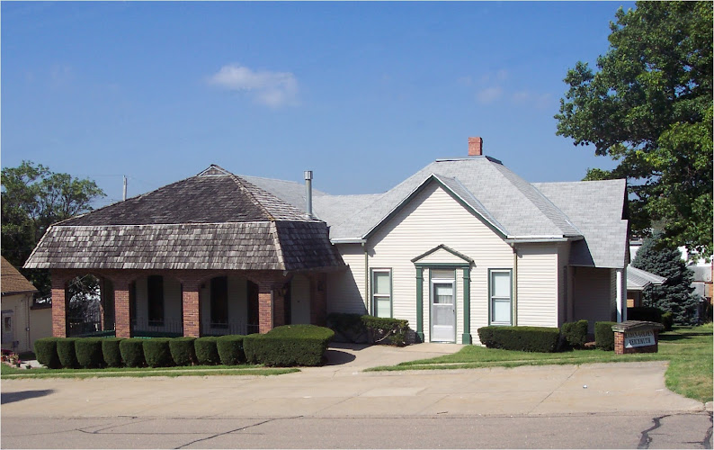 Hadan-Golden Reichmuth Mortuary Bennington Nebraska