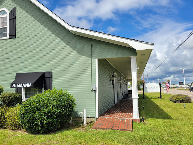 Funeral Services at Riemann Family Funeral Homes in Waveland, Mississippi | FuneralHomes.fyi Riemann Family Funeral Homes Waveland Mississippi