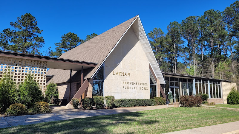 Funeral Services at Lathan Funeral Home in Jackson, Alabama | FuneralHomes.fyi Lathan Funeral Home Jackson Alabama
