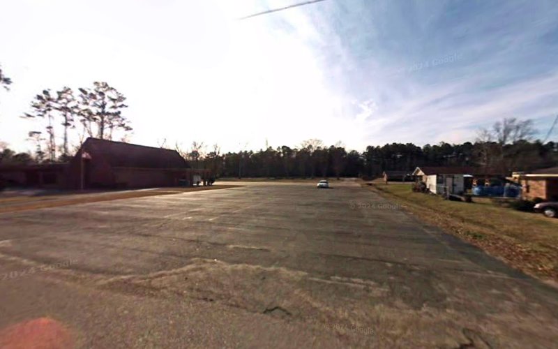 Funeral Services at Moments Funeral Home in Leakesville, Mississippi | FuneralHomes.fyi Moments Funeral Home Leakesville Mississippi