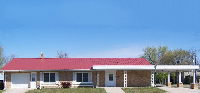 Funeral Services at J H Lynner Co in Clarkfield, Minnesota | FuneralHomes.fyi J H Lynner Co Clarkfield Minnesota