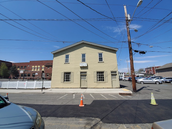 Funeral Services at Grey Harbor Funeral Service 그레이하버 장례원 | 뉴욕 장의사, 뉴욕 장례식장 in Haverstraw, New York | FuneralHomes.fyi Grey Harbor Funeral Service 그레이하버 장례원 | 뉴욕 장의사, 뉴욕 장례식장 Haverstraw New York