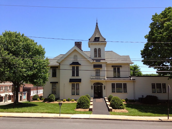 Funeral Services at Gleeson-Ryan Funeral Home in Torrington, Connecticut | FuneralHomes.fyi Gleeson-Ryan Funeral Home Torrington Connecticut