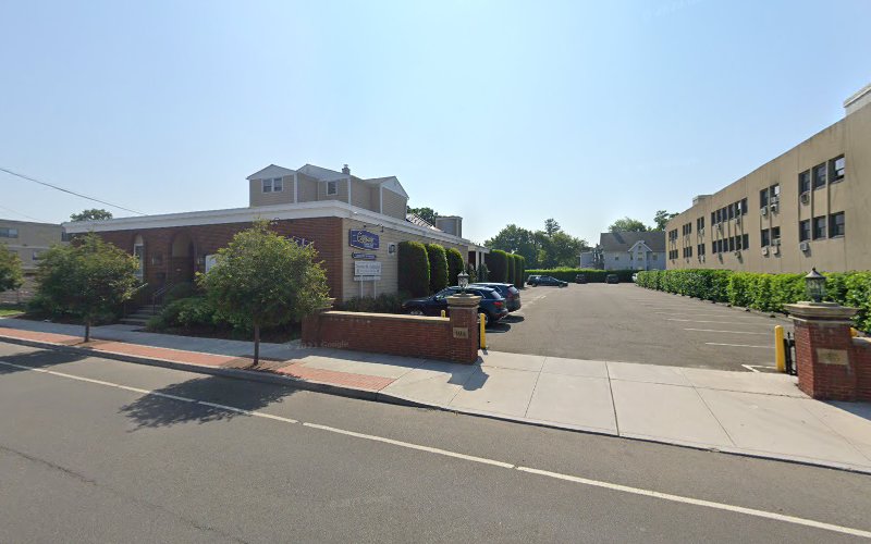 Funeral Services at Sholom Chapel in Stamford, Connecticut | FuneralHomes.fyi Sholom Chapel Stamford Connecticut