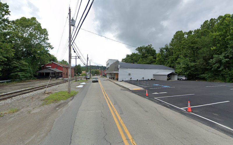 Funeral Services at Burhans-Crouse Funeral Home in Dunbar, Pennsylvania | FuneralHomes.fyi Burhans-Crouse Funeral Home Dunbar Pennsylvania