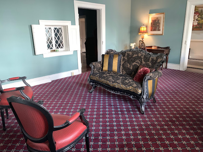 Dering-Henson Funeral Home Morgantown West Virginia