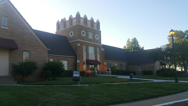 Newcomer’s Floral Hills Funeral Home Kansas City Missouri