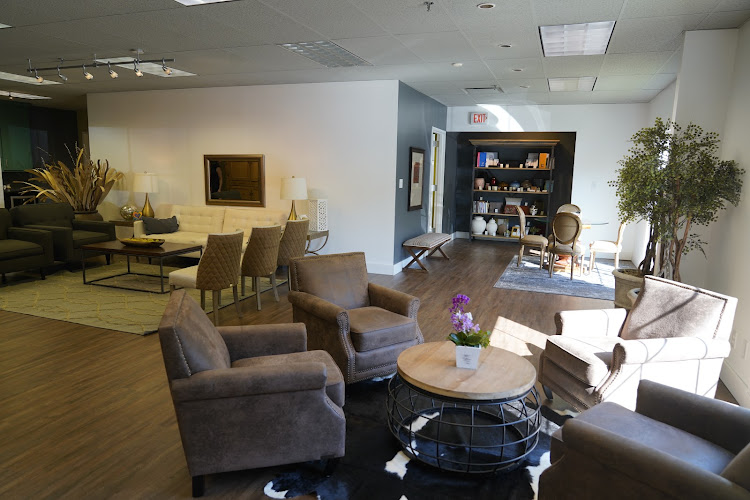 Funeral Services at Signature Funerals in Kansas City, Missouri | FuneralHomes.fyi Signature Funerals Kansas City Missouri