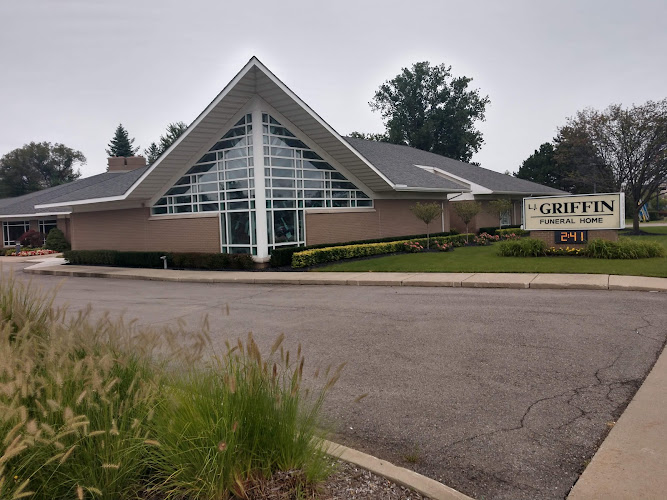 Funeral Services at L J Griffin Funeral Home in Canton, Michigan | FuneralHomes.fyi L J Griffin Funeral Home Canton Michigan