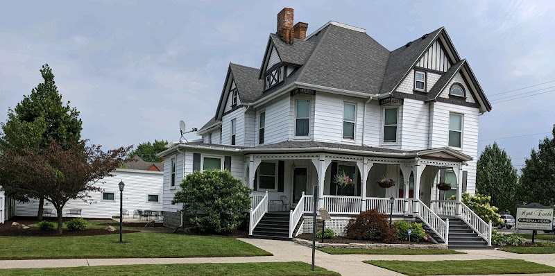 Funeral Services at Hyatt-Ewald Funeral Home in Bay City, Michigan | FuneralHomes.fyi Hyatt-Ewald Funeral Home Bay City Michigan