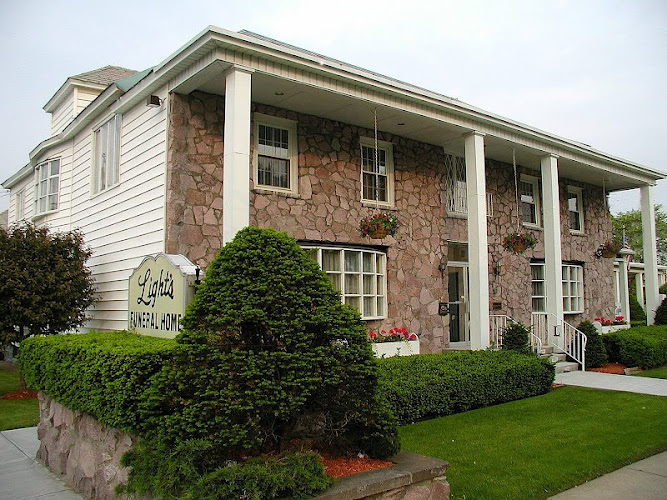 Light’s Funeral Home Schenectady New York