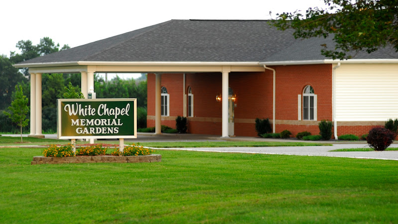 Funeral Services at Klingner-Cope Family Funeral Home at White Chapel in Springfield, Missouri | FuneralHomes.fyi Klingner-Cope Family Funeral Home at White Chapel Springfield Missouri